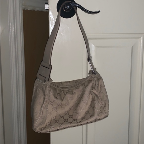 Gucci Handbags - gucci purse